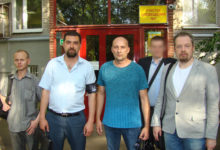 Лидер Комитета «Нация и Свобода» Москвы Владимир Бурмистров получил удостоверение кандидата в депутаты