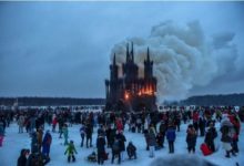 #Новости_и_смыслы : Пока россияне веселятся, и жгут макеты католических соборов, джихадисты в Кизляре расстреливают русских бабушек