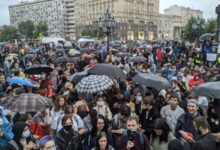 «Путина в отставку!», «Москва, выходи!» – сотни москвичей приняли участие в акции протеста против обнуления президентских сроков Путина